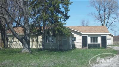 1138 West Dodge Road Clio, MI 48420 - Photo 1 of 10 20124777.JPG