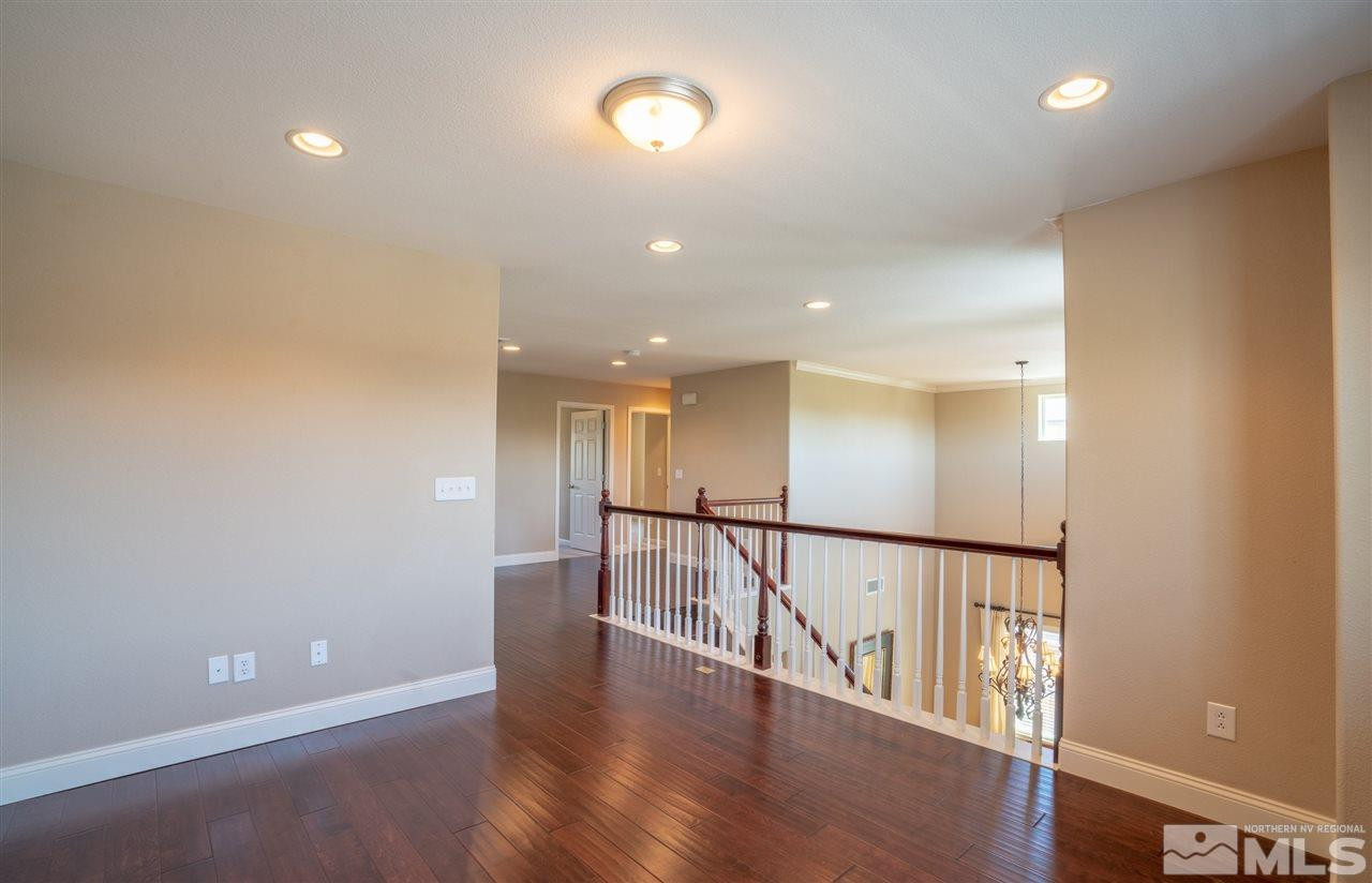 1975 Long Reno, NV 89521 - Photo 15 of 23 an entryway in hall