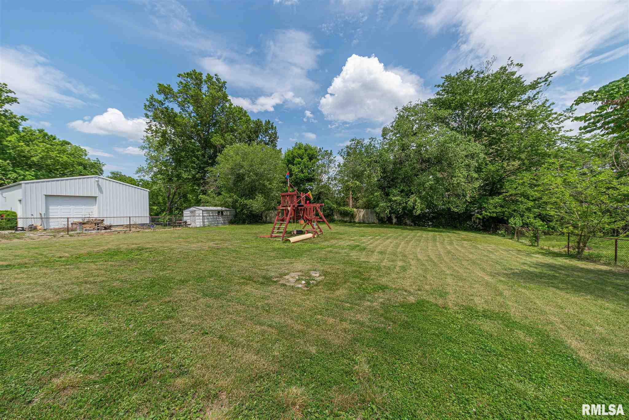 1708 Salem Road Mount Vernon, IL 62864 - Photo 6 of 28 Gallery Image 6