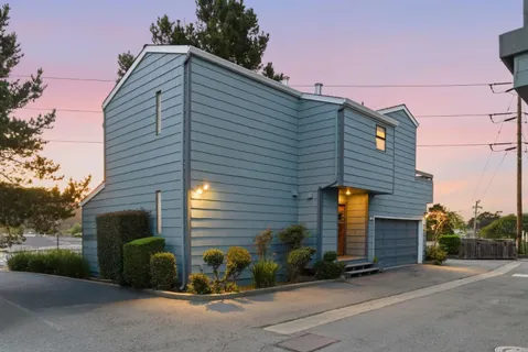 $880,000 | 939 Linda Mar Boulevard, Pacifica, CA 94044