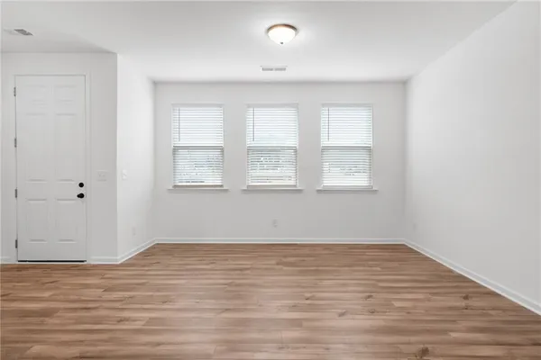 $2,900 | 1637 Winpost Lane Northwest, Atlanta, GA 30318