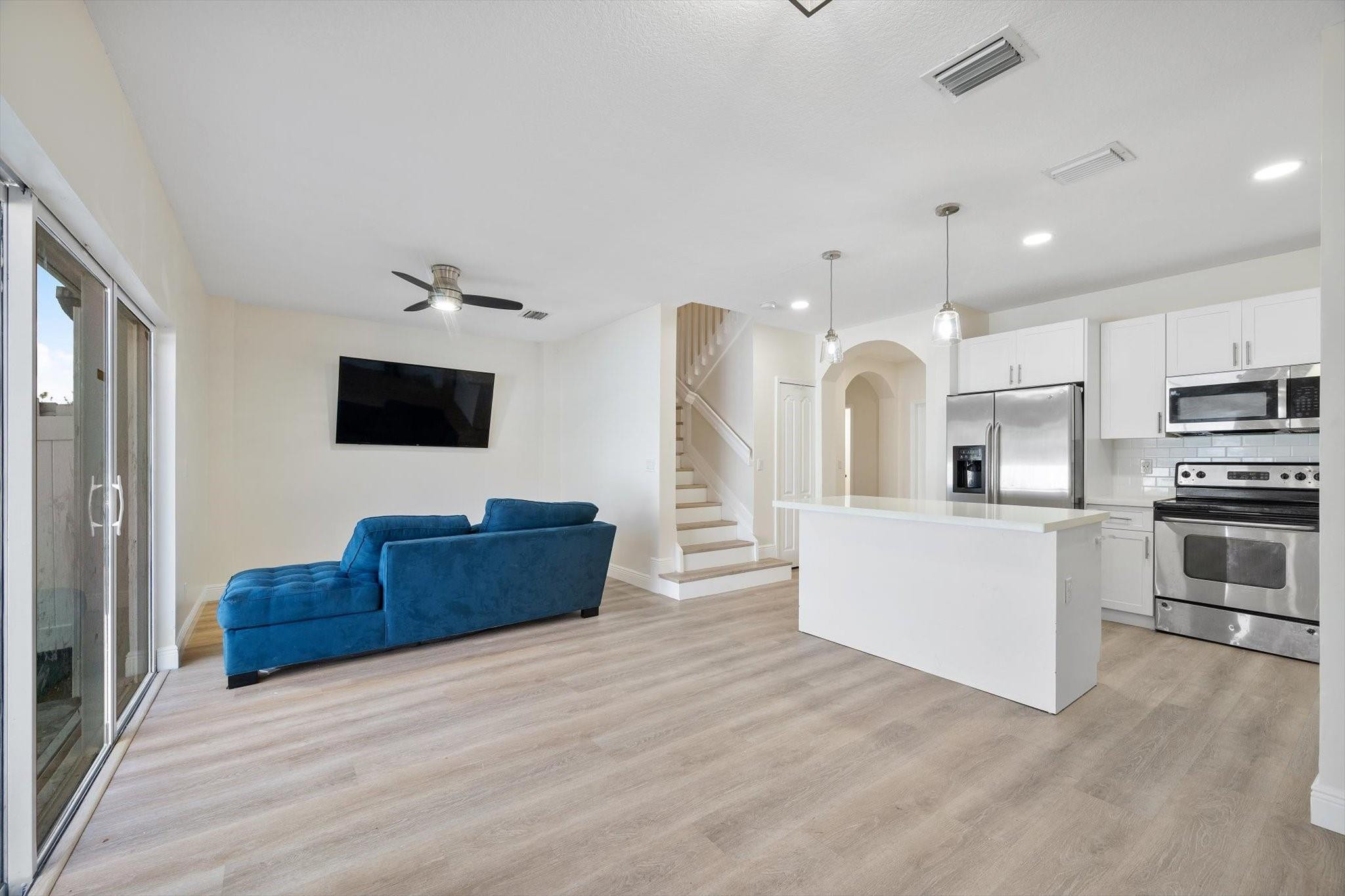2851 Southwest 127th Way Miramar, FL 33027 - Photo 11 of 40 Photo 11