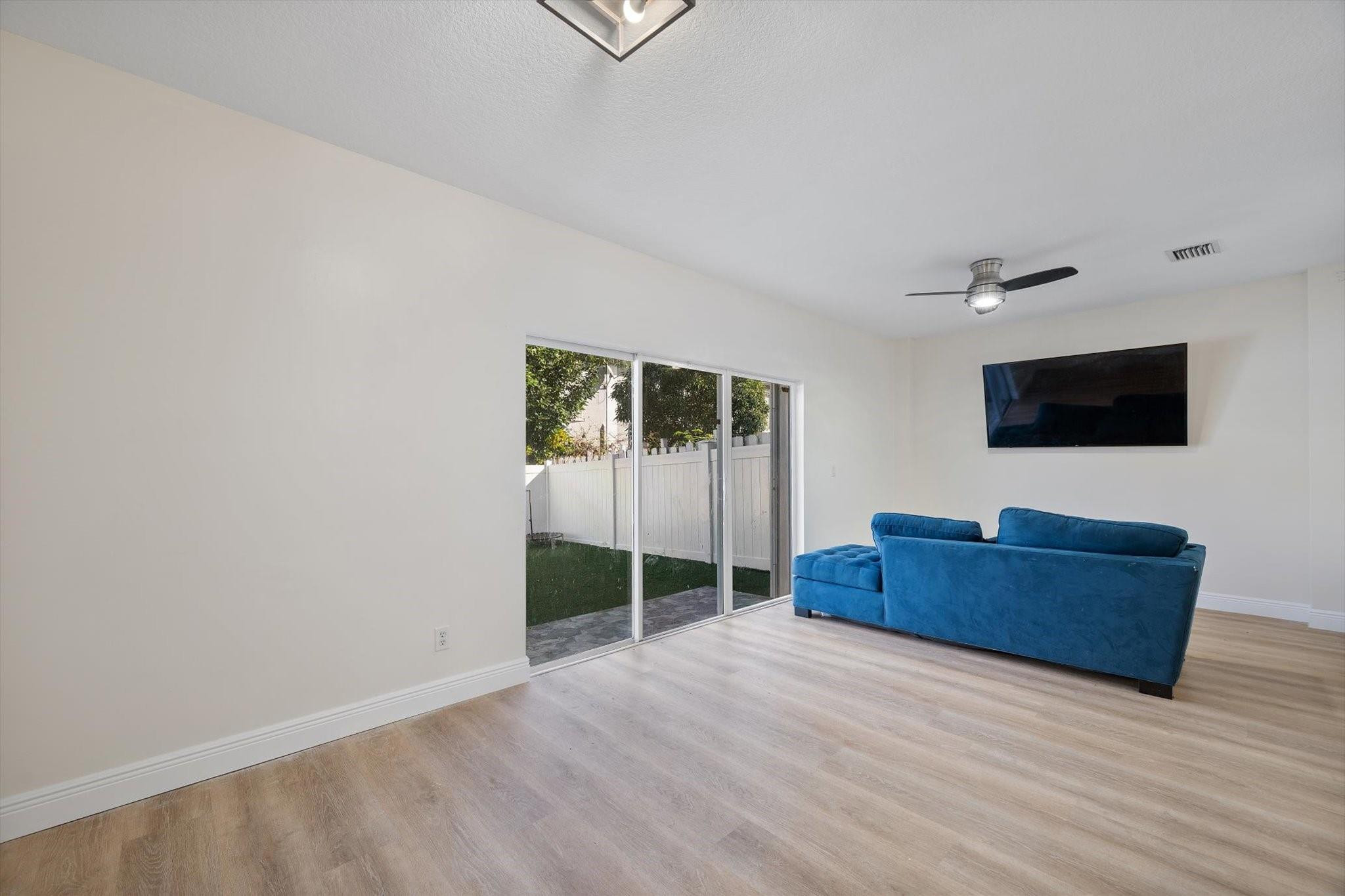 2851 Southwest 127th Way Miramar, FL 33027 - Photo 12 of 40 Photo 12