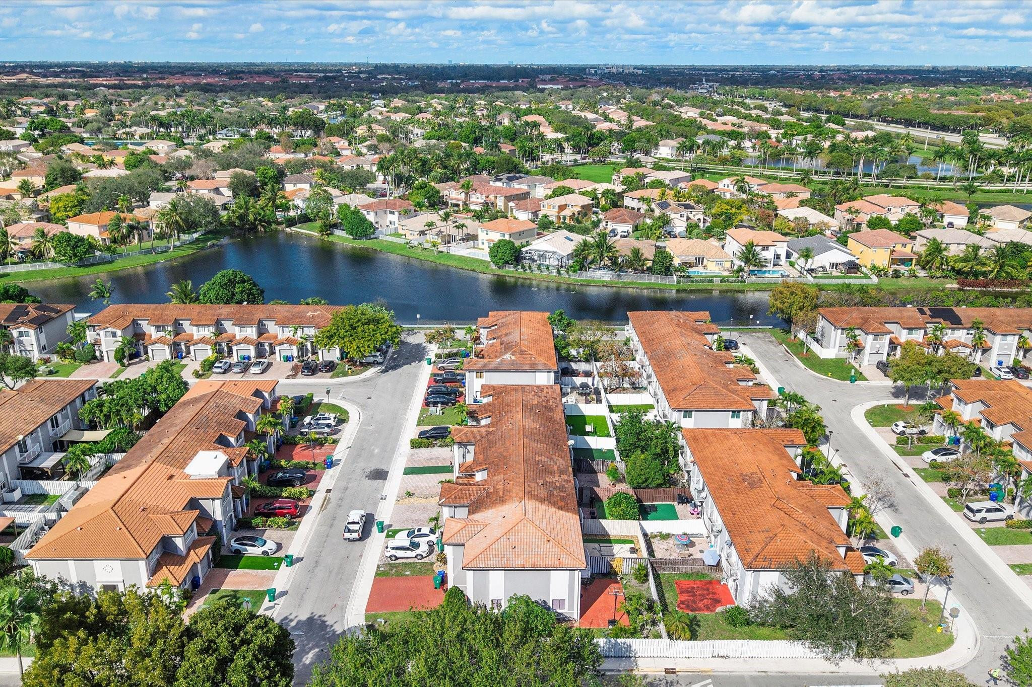 2851 Southwest 127th Way Miramar, FL 33027 - Photo 37 of 40 Photo 37
