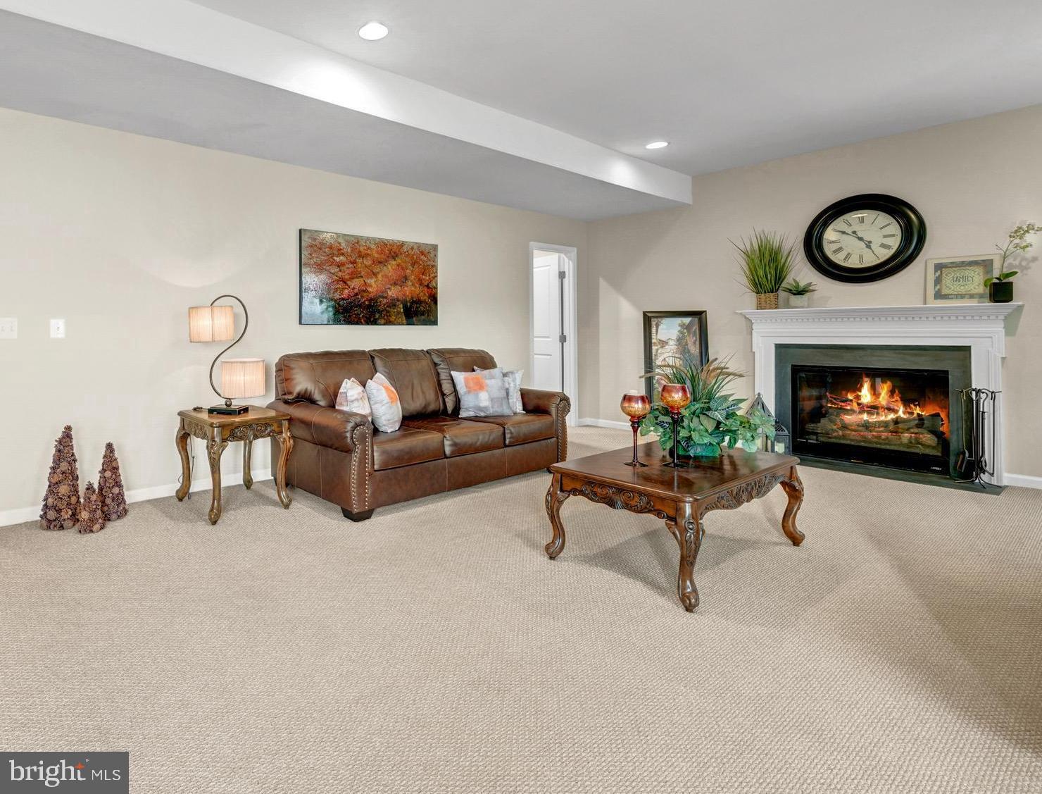 7137 Shepherdstown Road Warrenton, VA 20187 - Photo 12 of 60 Great room