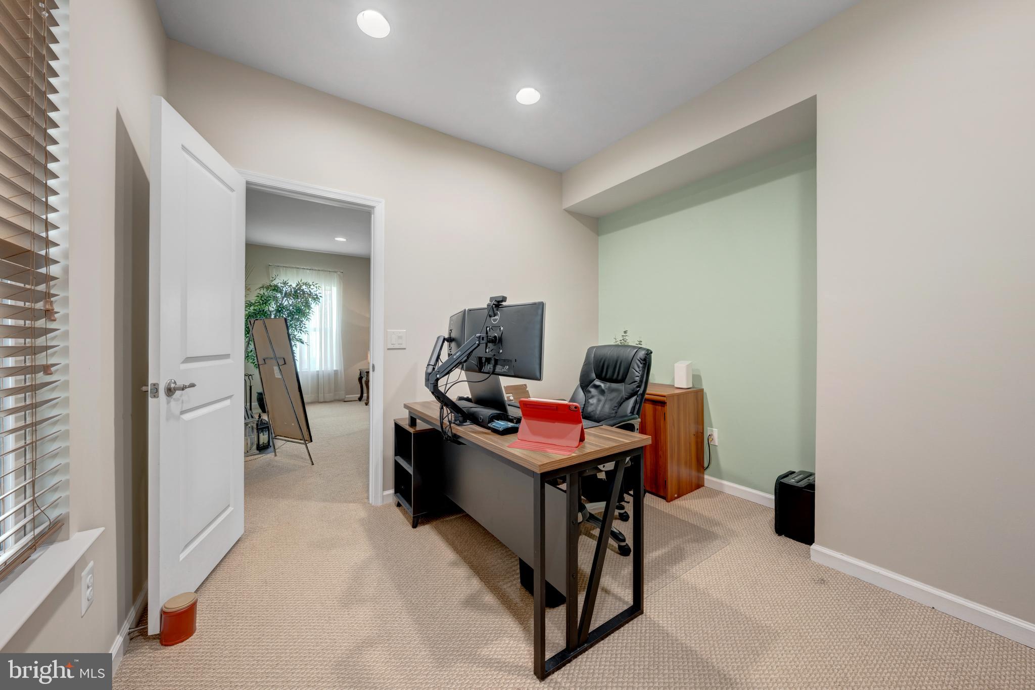 7137 Shepherdstown Road Warrenton, VA 20187 - Photo 15 of 60 a workspace with furniture and window