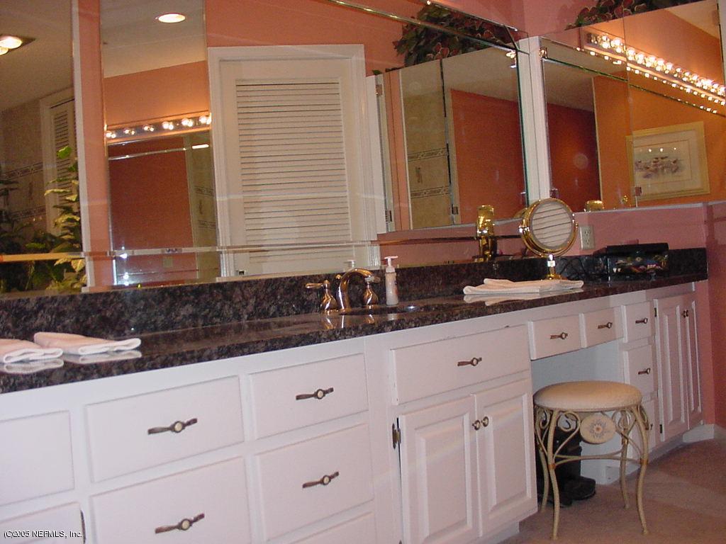 8005 Shady Grove Road Jacksonville, FL 32256 - Photo 9 of 16 Master Vanity