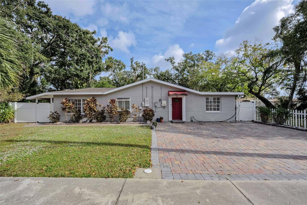 5 Hayes Road Oldsmar, FL 34677 - Photo 2 of 31 Gallery Image 2