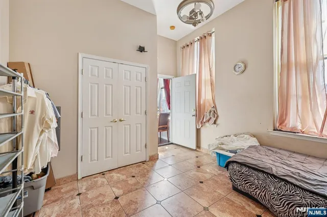 $184,900 | 18 Market Street, Unit 301, Paterson, NJ 07501