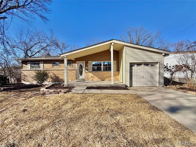 $309,000 | 1261 Moonlight Drive, Arnold, MO 63010