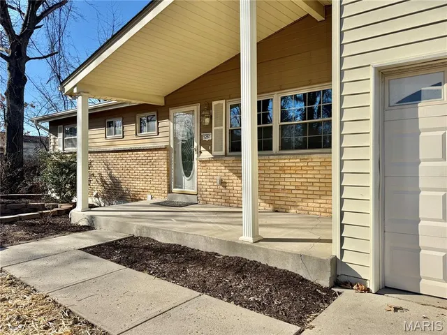 $309,000 | 1261 Moonlight Drive, Arnold, MO 63010