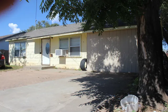 $110,000 | 611 Bowie Street, Hereford, TX 79045