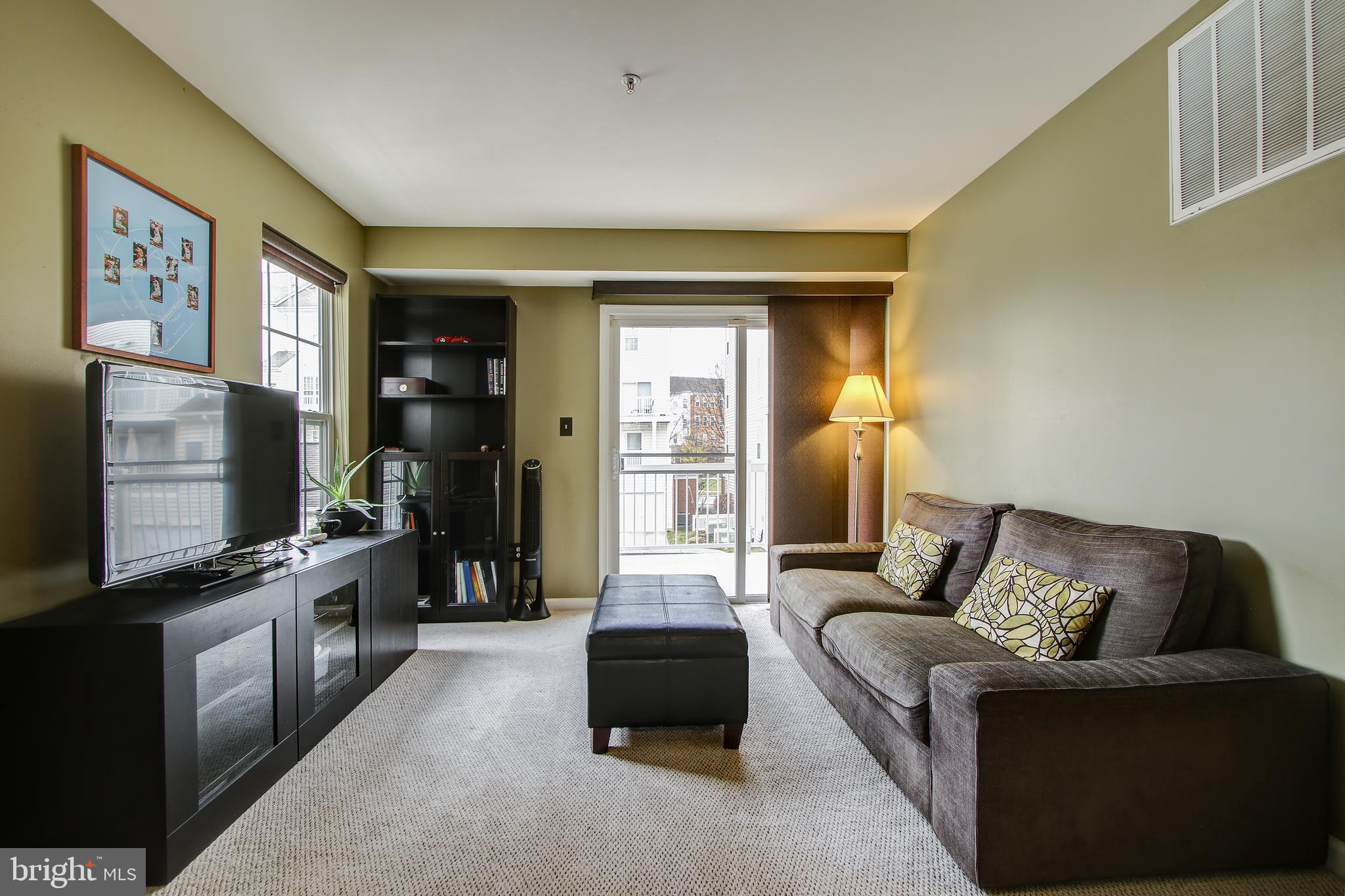 725 Main Street, Unit A Gaithersburg, MD 20878 - Photo 19 of 33