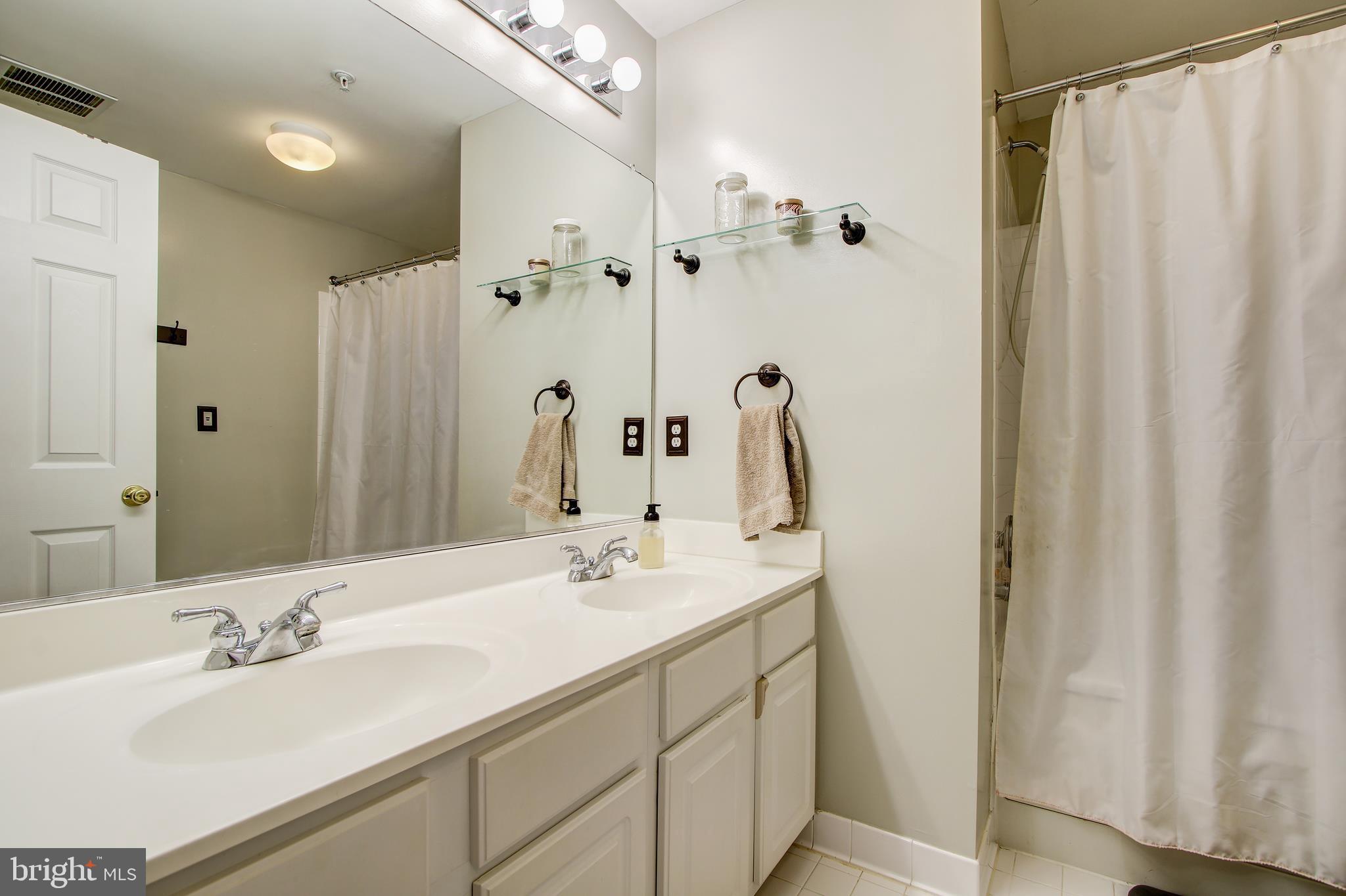 725 Main Street, Unit A Gaithersburg, MD 20878 - Photo 23 of 33