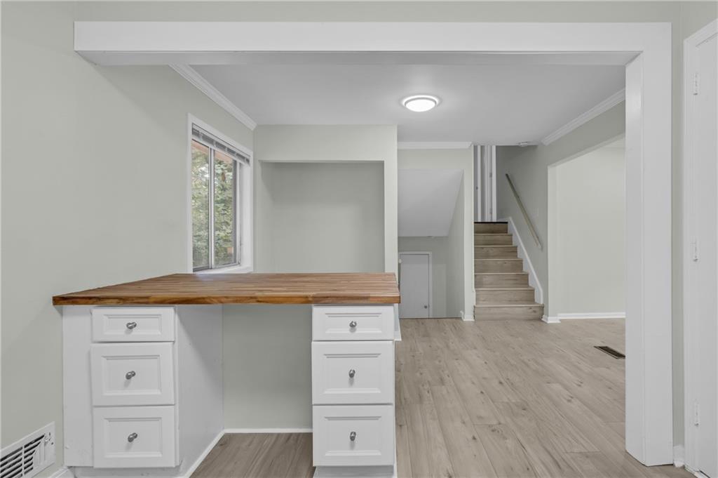 5809 Oakleaf Way Stone Mountain, GA 30087 - Photo 12 of 32 Gallery Image 12
