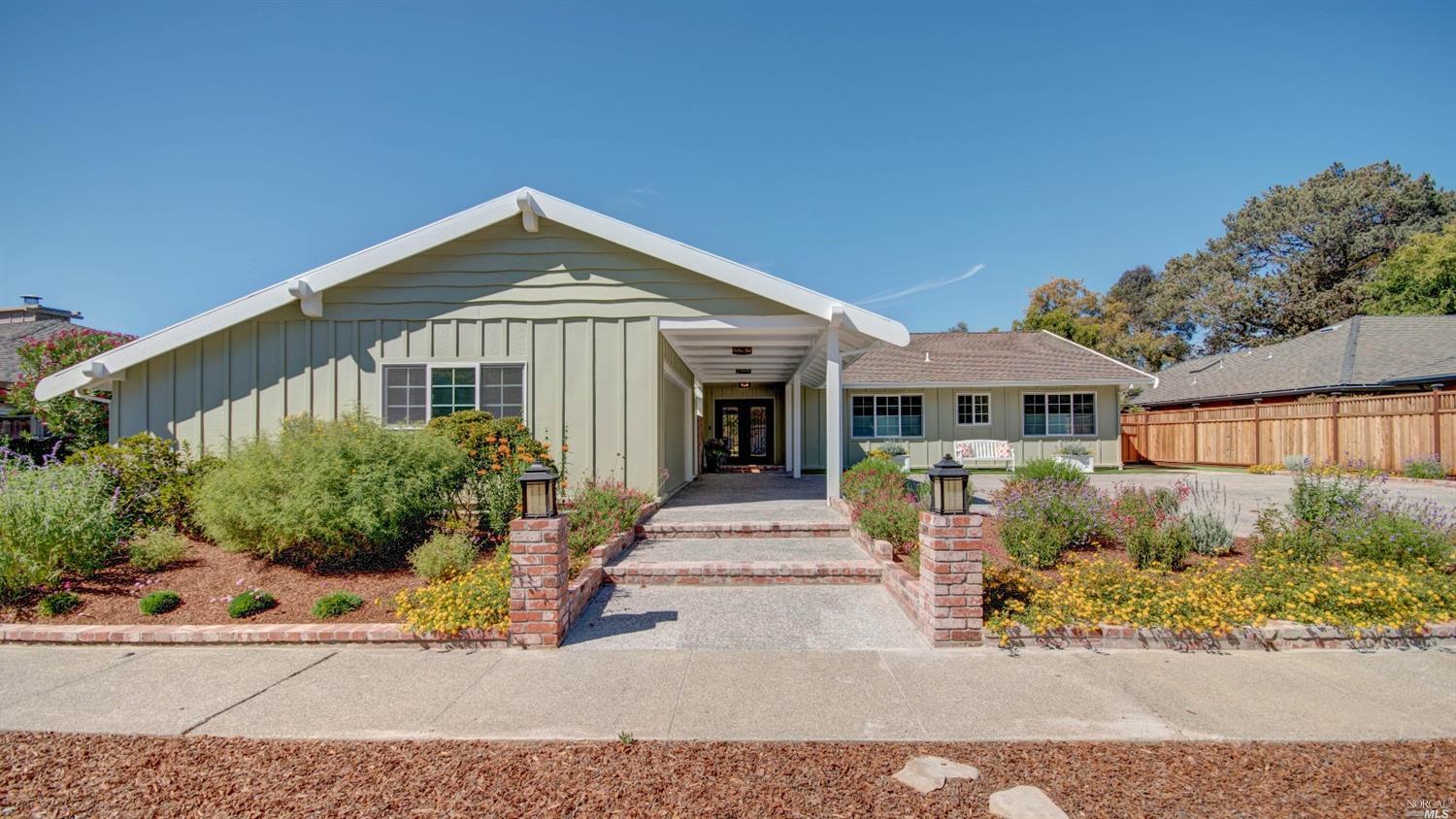 381 Riviera Drive San Rafael, CA 94901 - Photo 1 of 1 Gallery Image 1