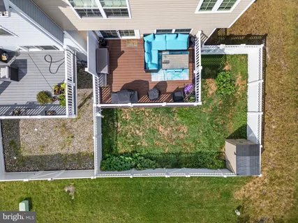 a view of backyard with plants