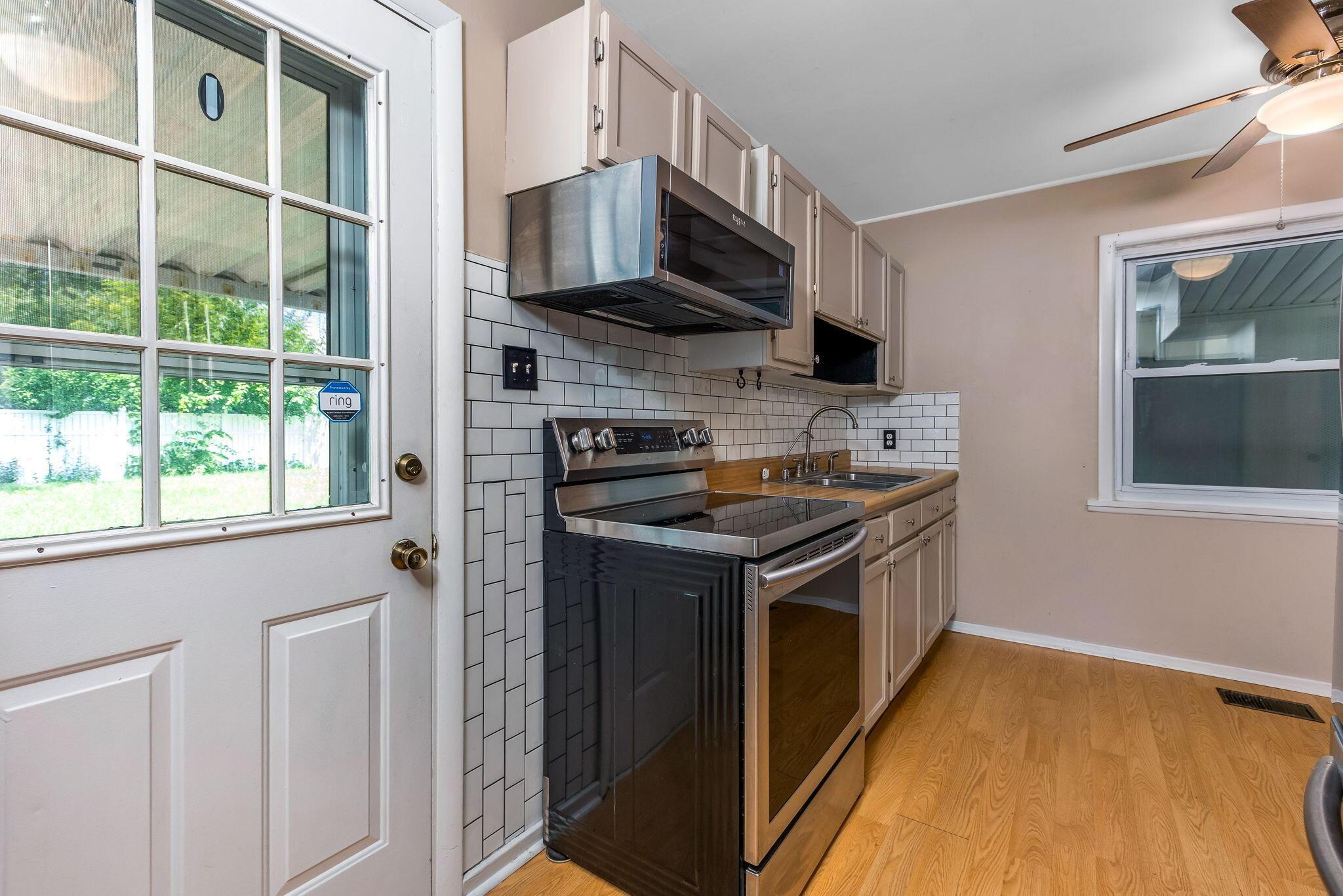 985 Bucknell Road Columbus, OH 43213 - Photo 13 of 34 21-web-or-mls-G02A0777