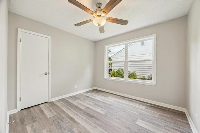 $217,000 | 210 Laurel Street, Lake Jackson, TX 77566