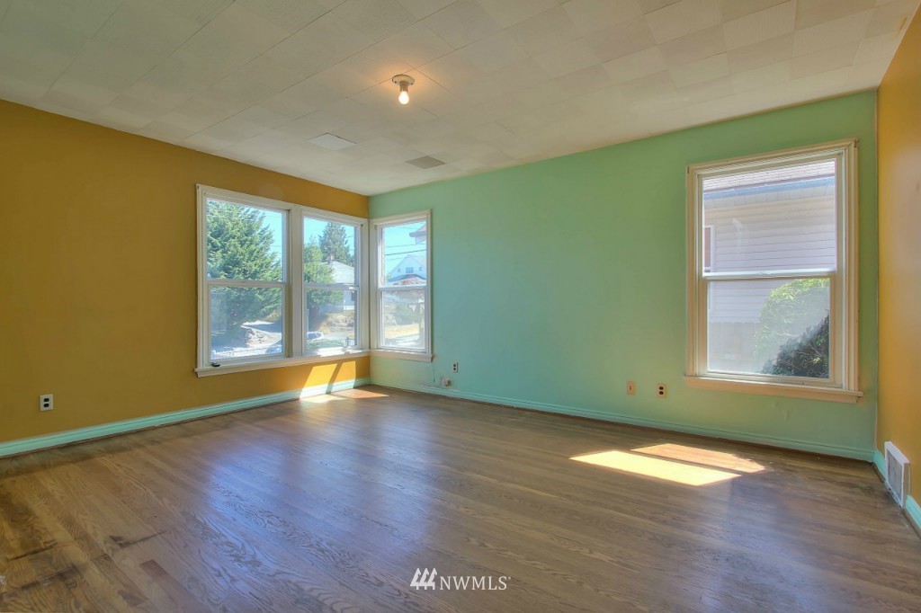 2802 14th Avenue South Seattle, WA 98144 - Photo 11 of 23