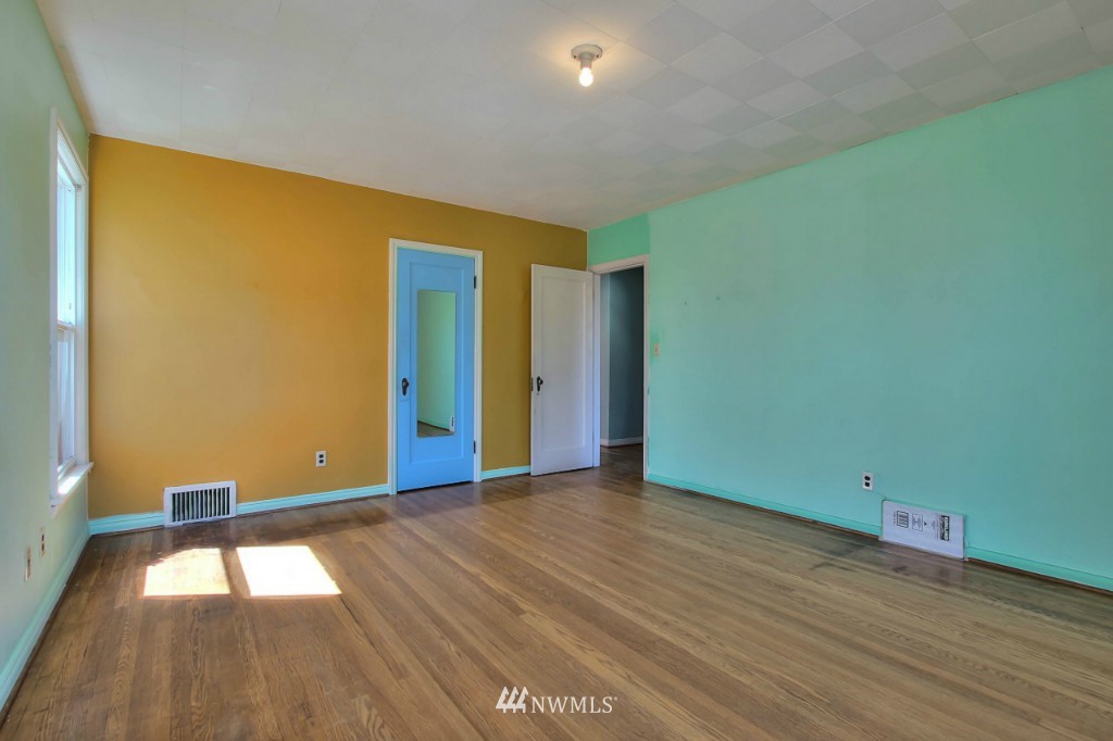 2802 14th Avenue South Seattle, WA 98144 - Photo 12 of 23
