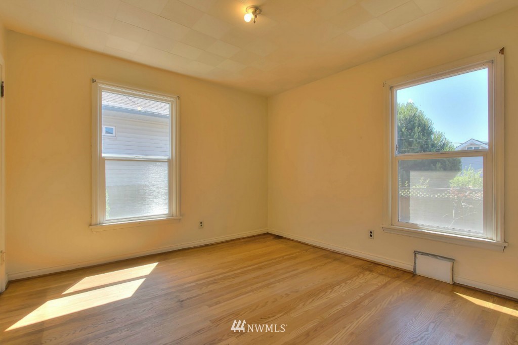 2802 14th Avenue South Seattle, WA 98144 - Photo 14 of 23