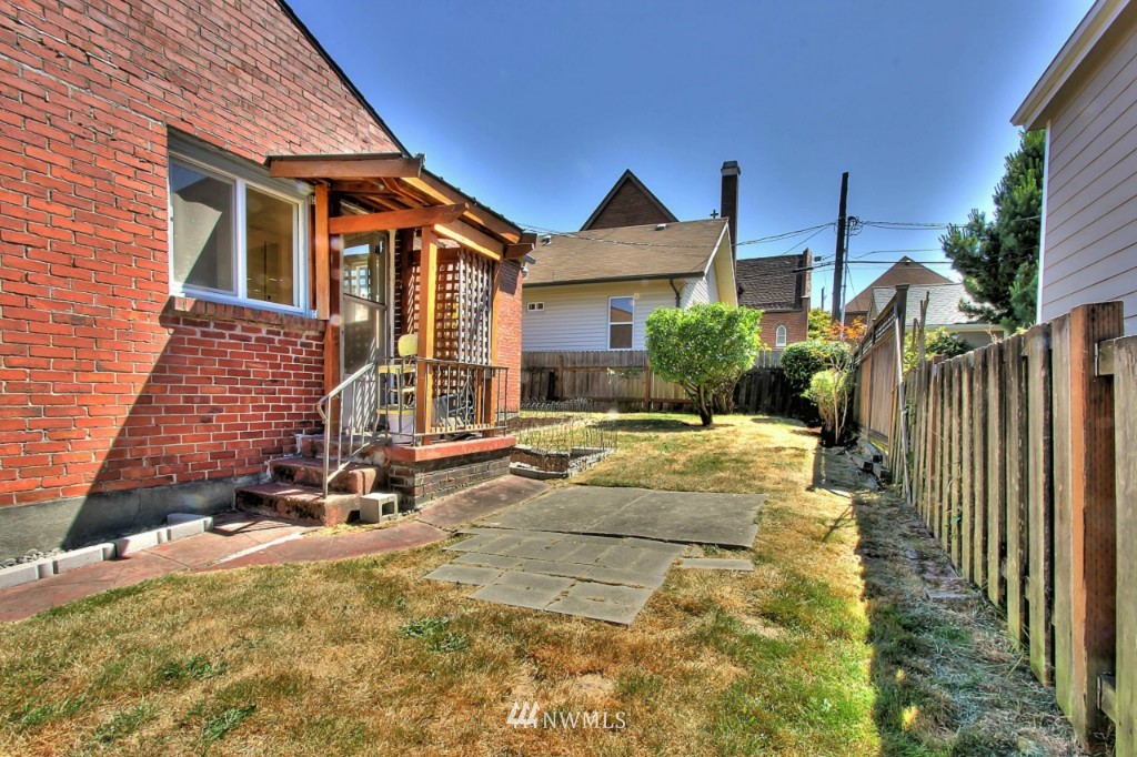 2802 14th Avenue South Seattle, WA 98144 - Photo 18 of 23