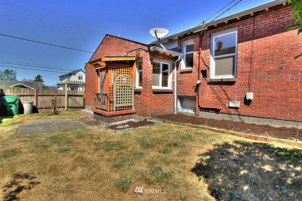 2802 14th Avenue South Seattle, WA 98144 - Photo 19 of 23