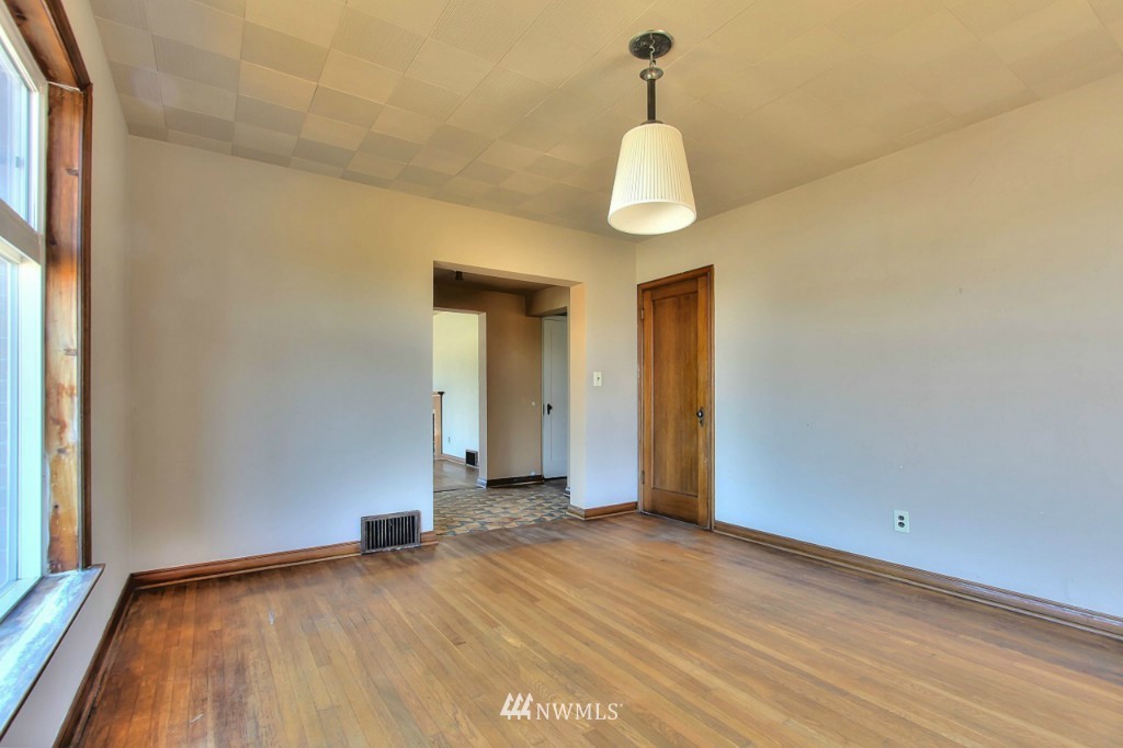 2802 14th Avenue South Seattle, WA 98144 - Photo 5 of 23