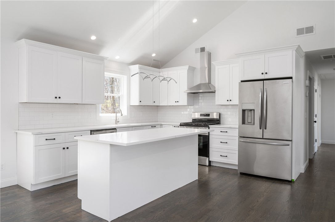 20 Cross Road Cumberland, RI 02864 - Photo 5 of 30