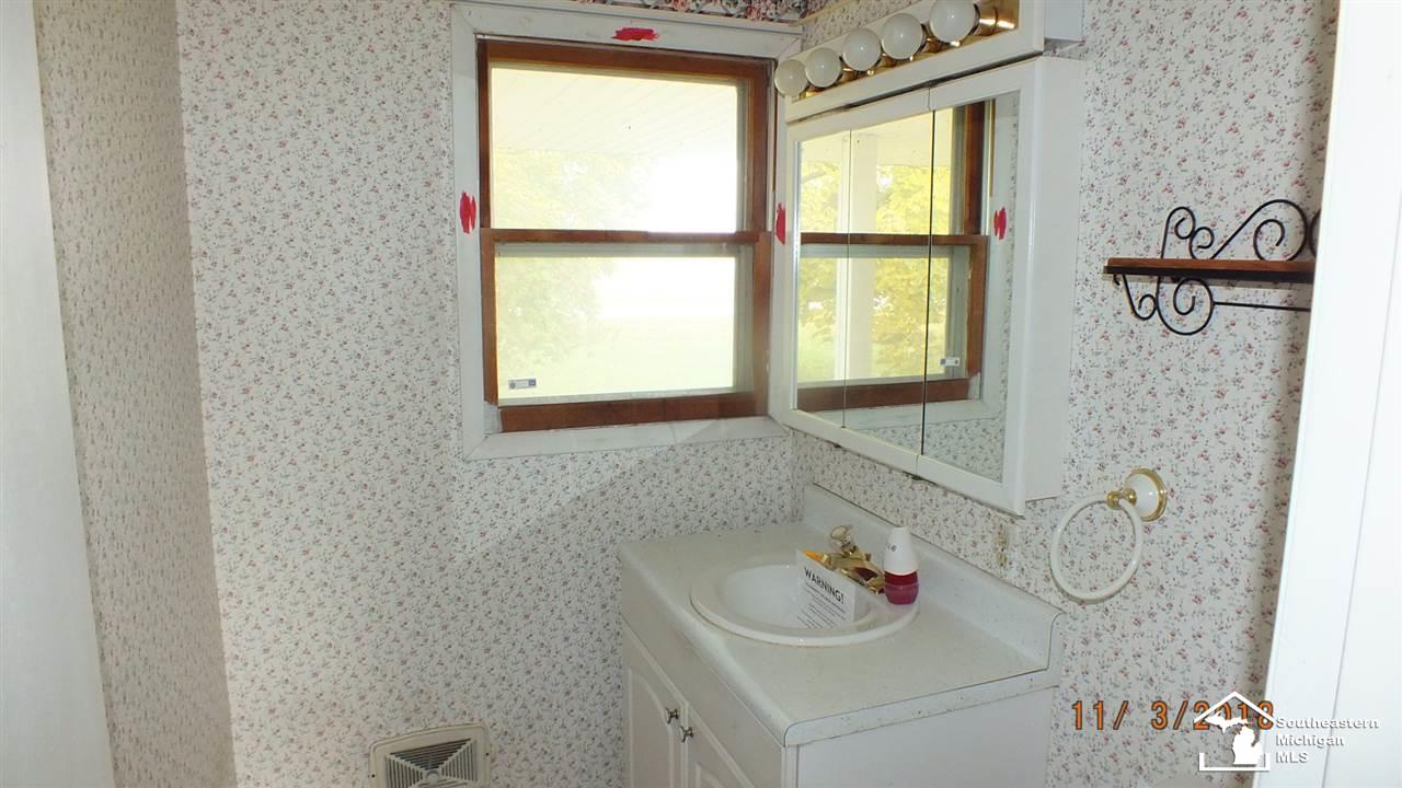 461 East Sterns Road Temperance, MI 48182 - Photo 9 of 15