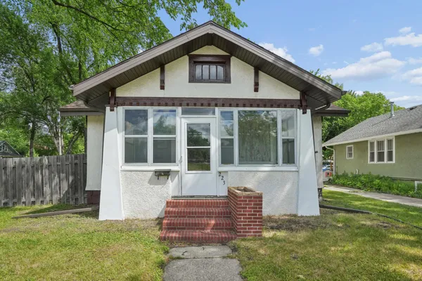 $279,900 | 223 11th Avenue North, Fargo, ND 58102