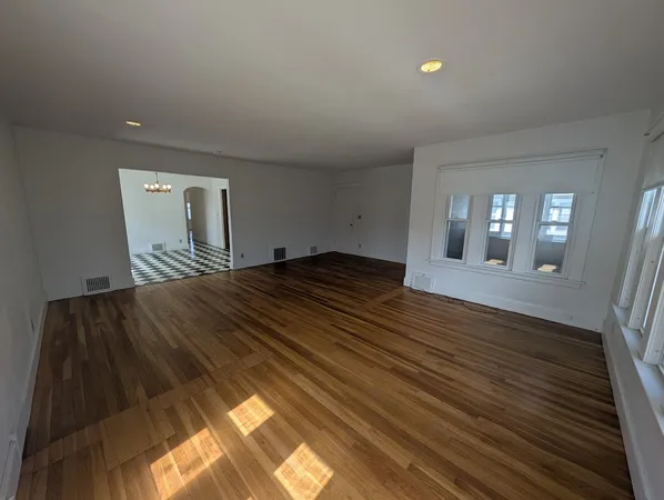 $1,375 | 105 Helen Street, Unit 2, Binghamton, NY 13905