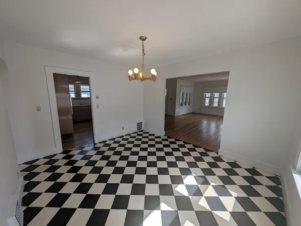 $1,375 | 105 Helen Street, Unit 2, Binghamton, NY 13905