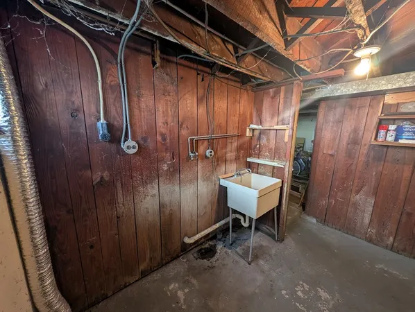 $1,375 | 105 Helen Street, Unit 2, Binghamton, NY 13905