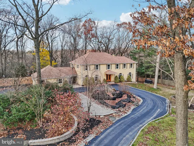 $1,385,000 | 400 Highview Drive, Wayne, PA 19087