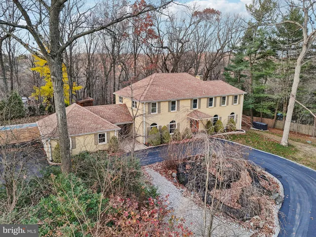 $1,385,000 | 400 Highview Drive, Wayne, PA 19087