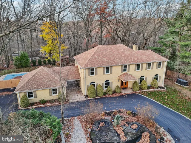 $1,385,000 | 400 Highview Drive, Wayne, PA 19087