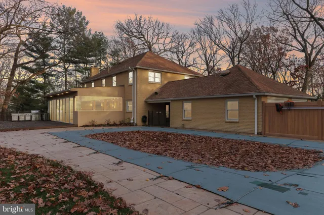 $1,385,000 | 400 Highview Drive, Wayne, PA 19087