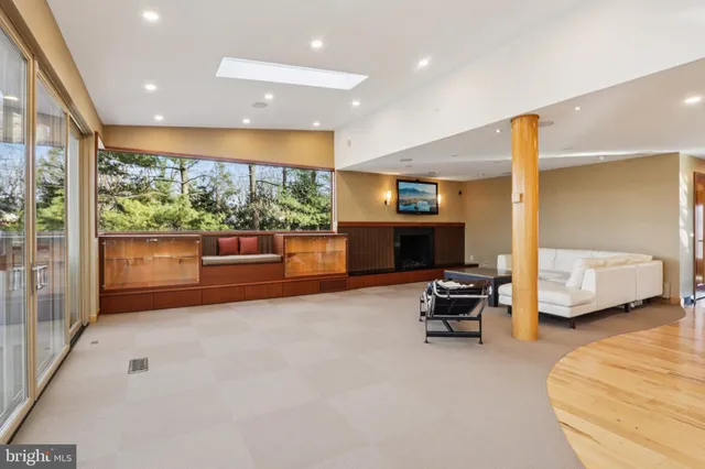 $1,385,000 | 400 Highview Drive, Wayne, PA 19087