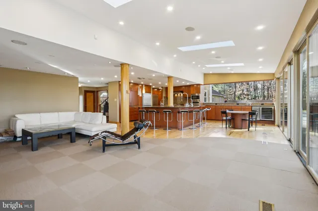 $1,385,000 | 400 Highview Drive, Wayne, PA 19087