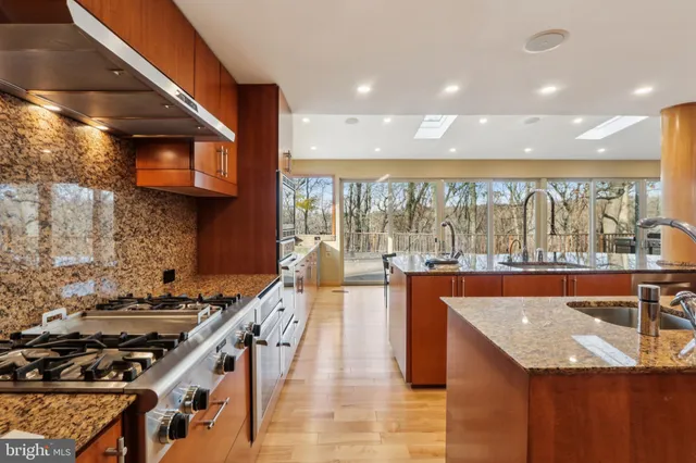 $1,385,000 | 400 Highview Drive, Wayne, PA 19087