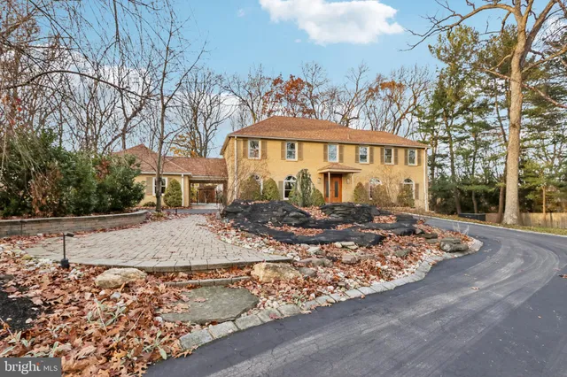$1,385,000 | 400 Highview Drive, Wayne, PA 19087