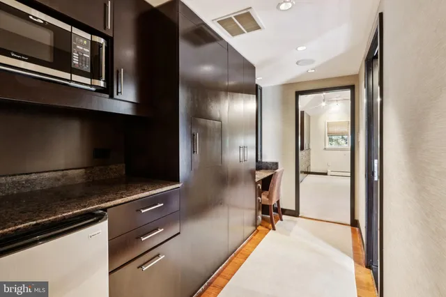 $1,385,000 | 400 Highview Drive, Wayne, PA 19087