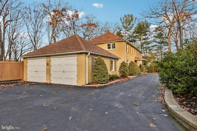 $1,385,000 | 400 Highview Drive, Wayne, PA 19087