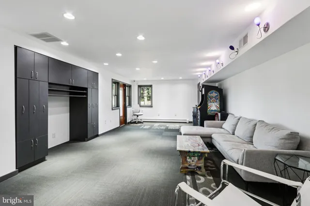 $1,385,000 | 400 Highview Drive, Wayne, PA 19087