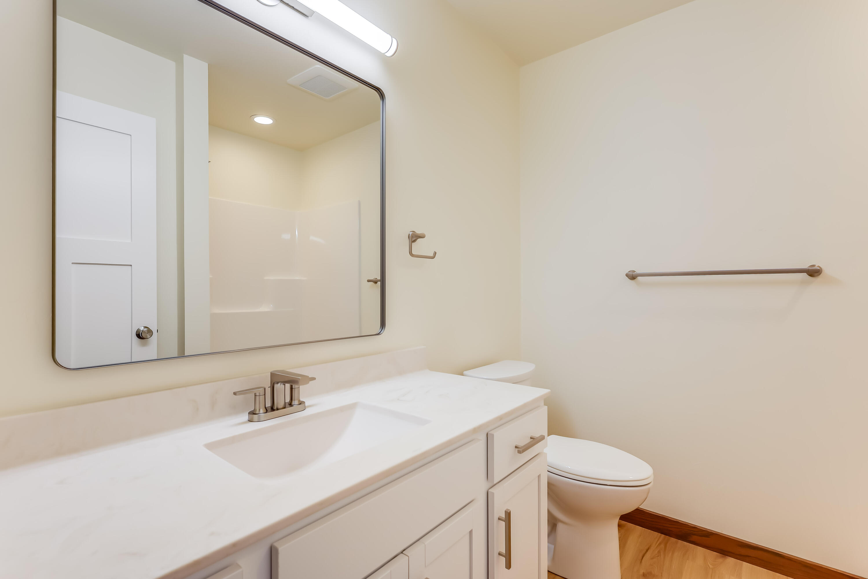 2205 Kellner Street Manitowoc, WI 54220 - Photo 17 of 28 IMG_8230