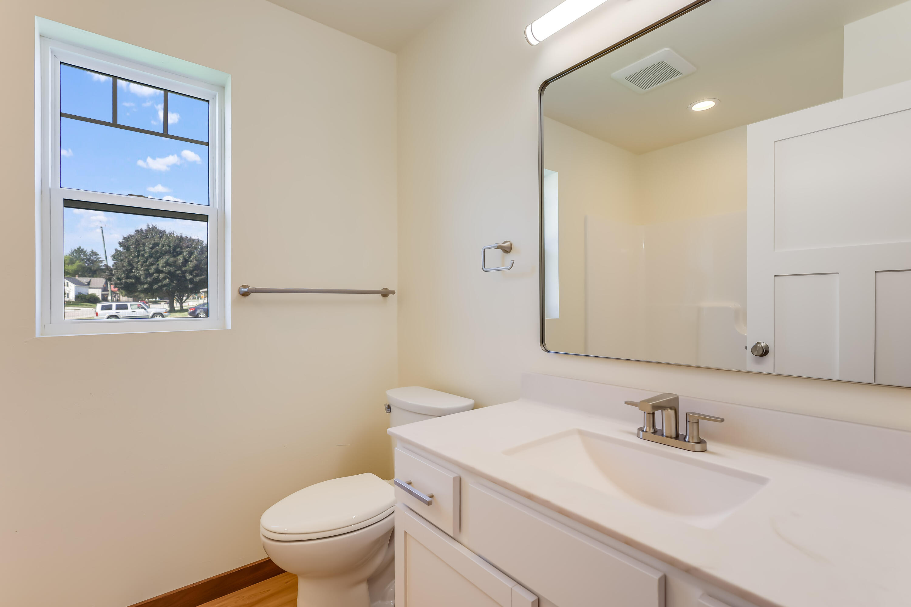 2205 Kellner Street Manitowoc, WI 54220 - Photo 21 of 28 IMG_8240