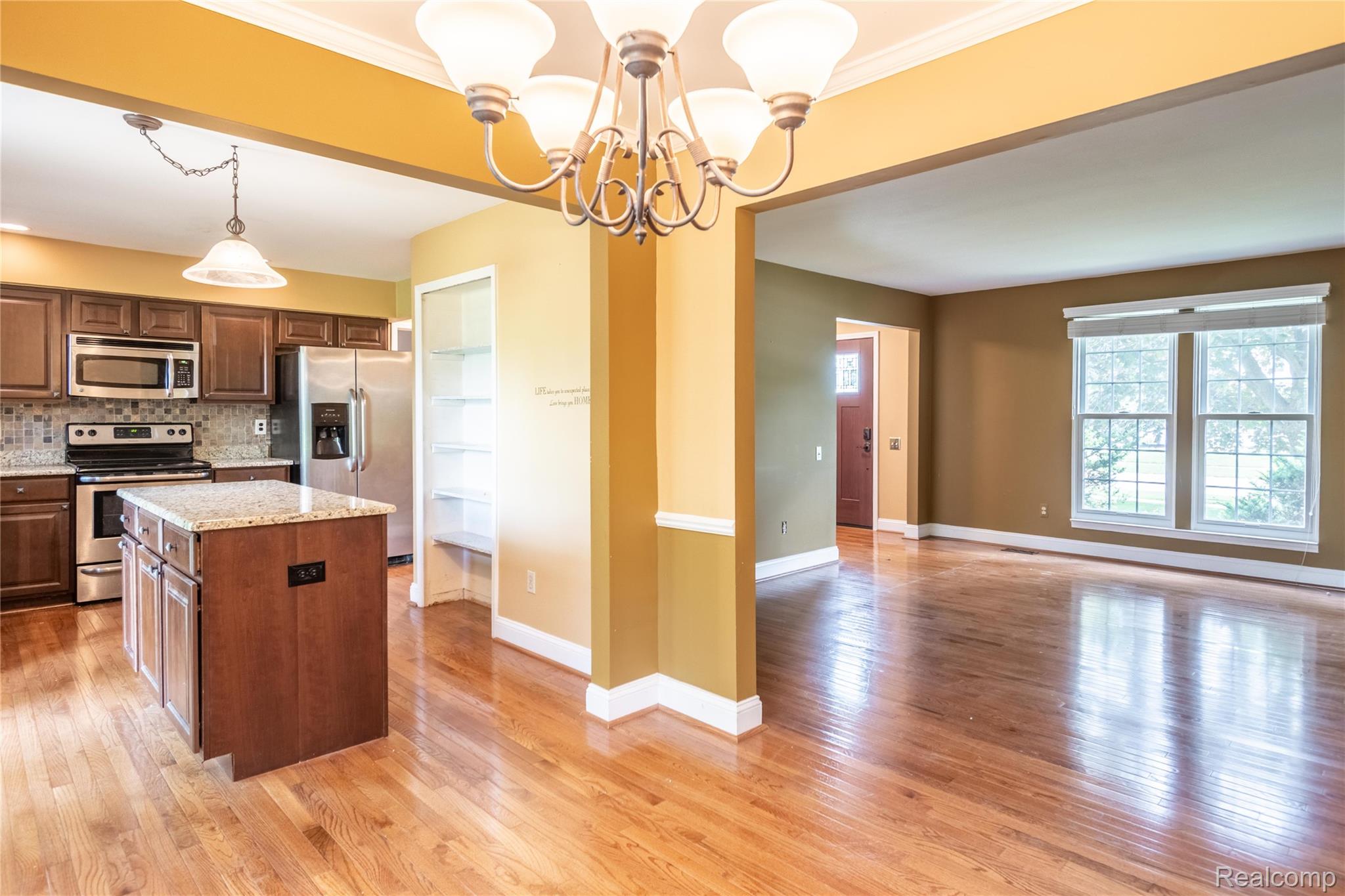 24475 Jamestowne Road Novi, MI 48375 - Photo 13 of 46 Jamestowne_24475-5.jpg