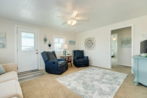 $238,000 | 902 Treaty Drive, Surfside Beach, TX 77541